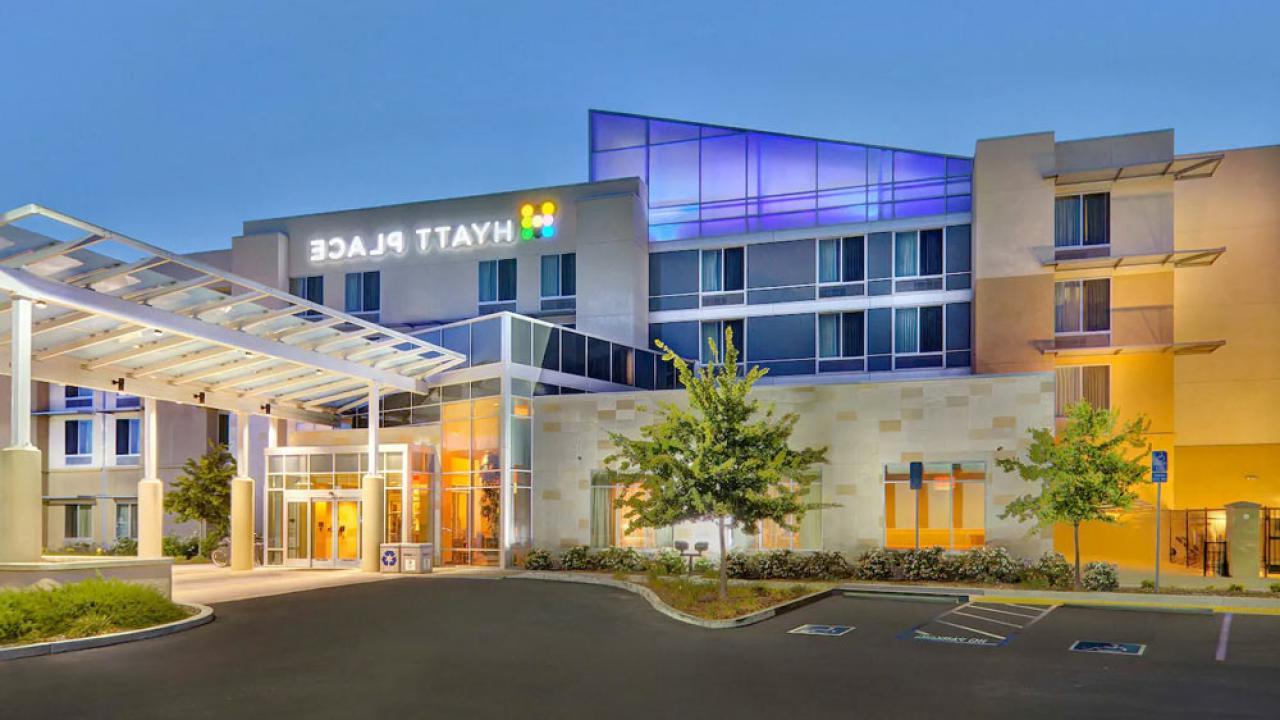 THe entrace to the on campus Hyatt Place at UC davis